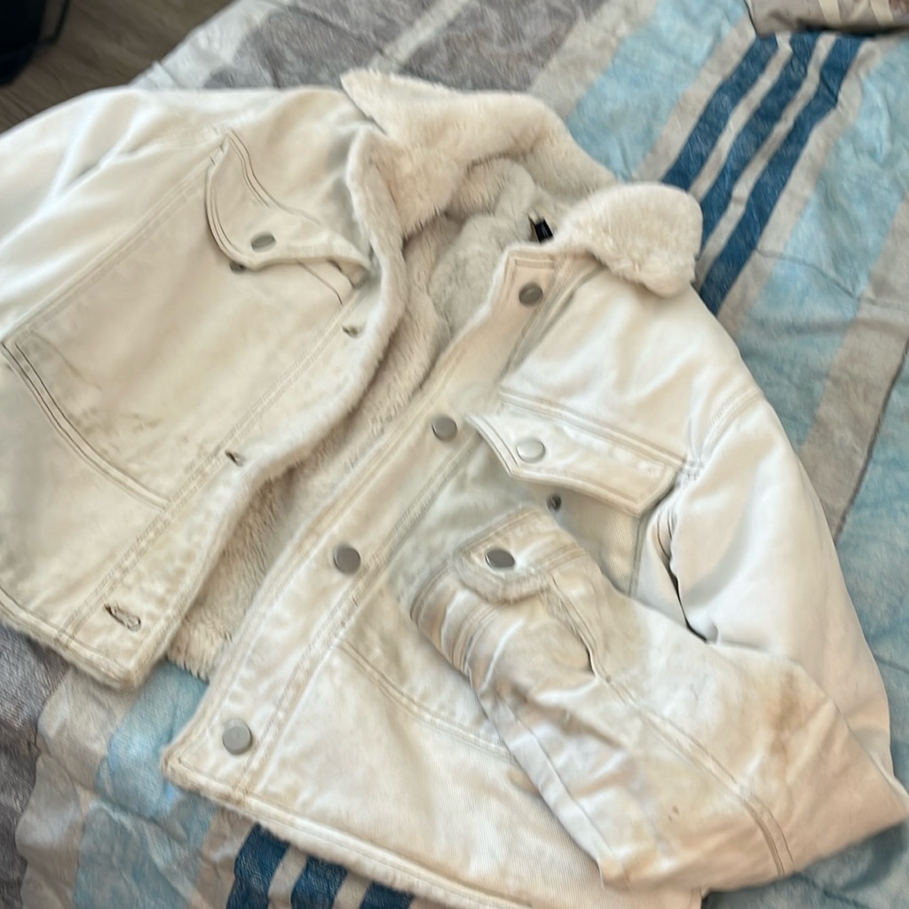 Universal Threads Jean Jacket
